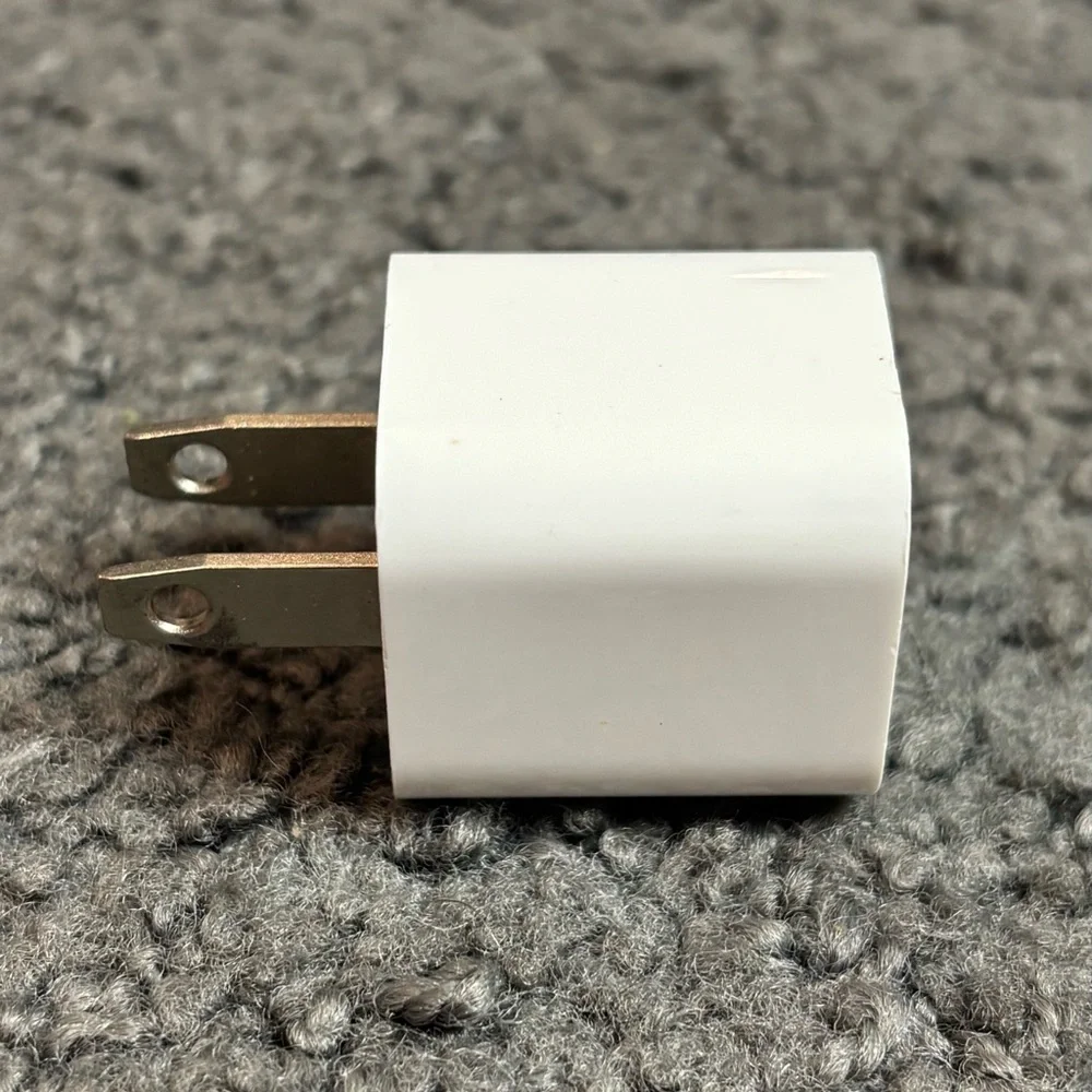Genuine Apple A1385 USB Power Adapter Charger iPhone iPad OEM Original